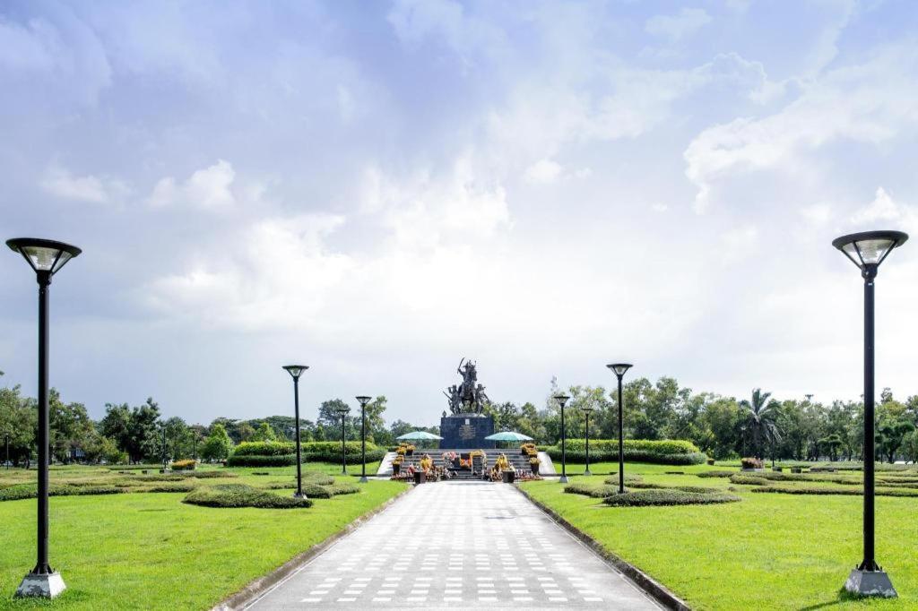 Bussarakam Place Hotel Chanthaburi Exterior foto
